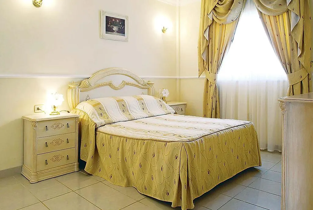 The Willows Villa Callao Salvaje