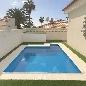 Villa 83 Con Piscina Privada, Callao Salvaje