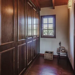 Santa Maria Villa